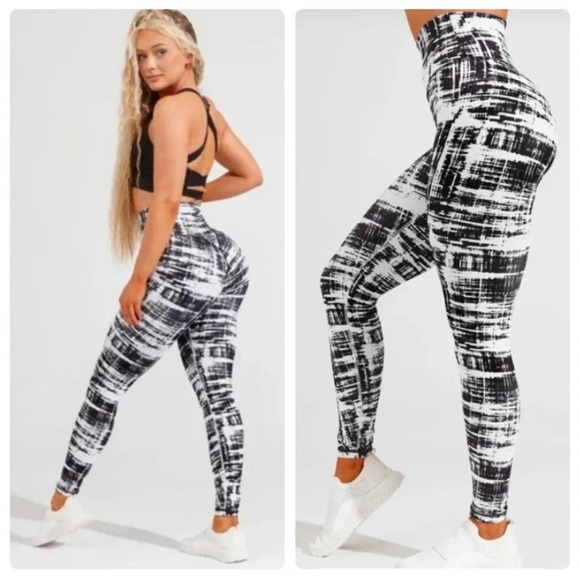 Buffbunny Rebel Leggings in Triggered Black and White Pattern Size XS - Picture 1 of 11